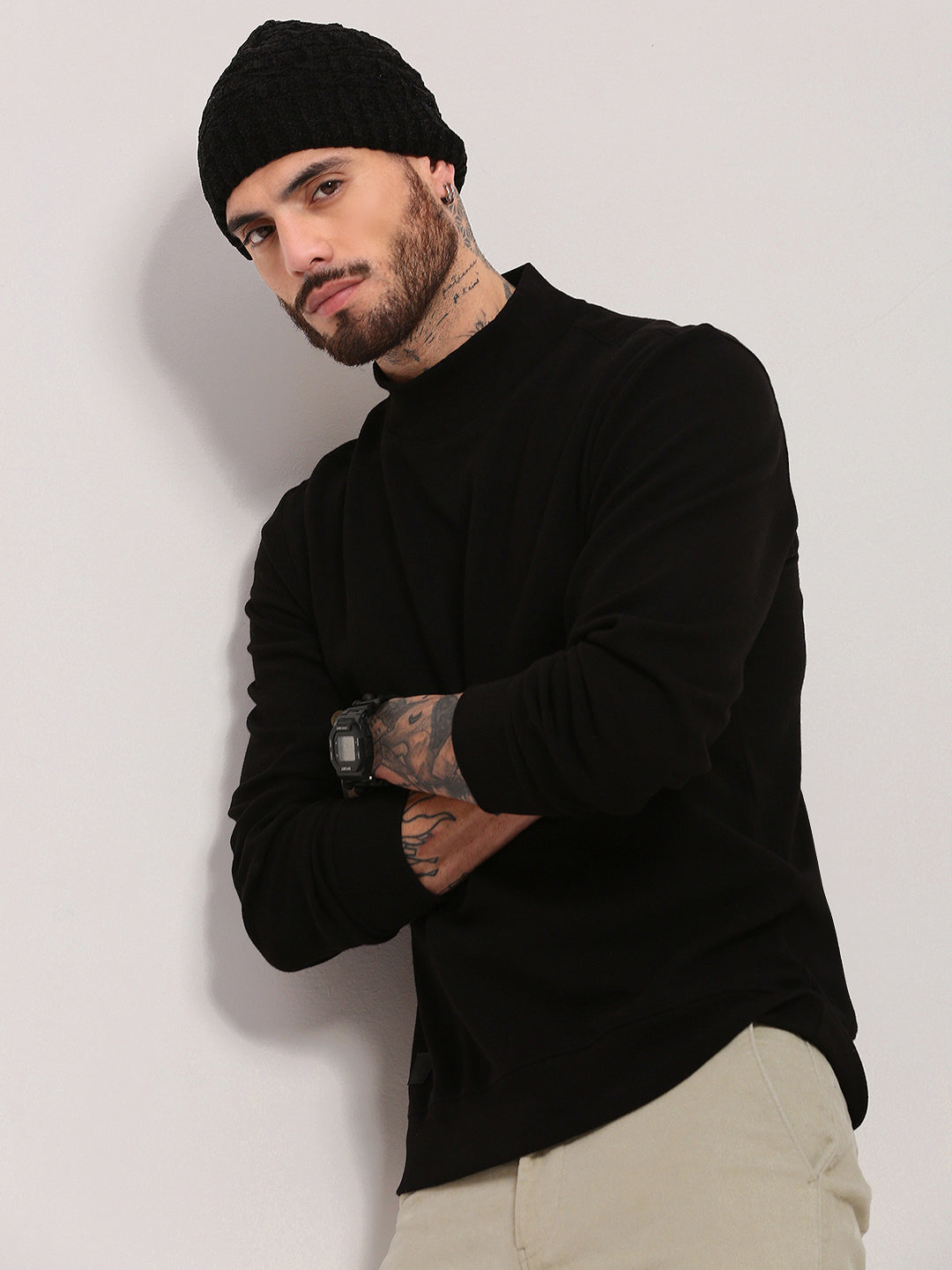 Men Black Solid Sweater