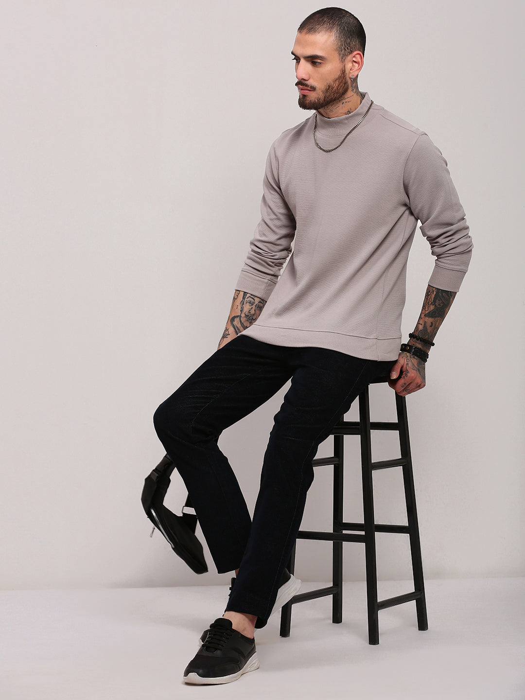 Men Grey Solid Sweater