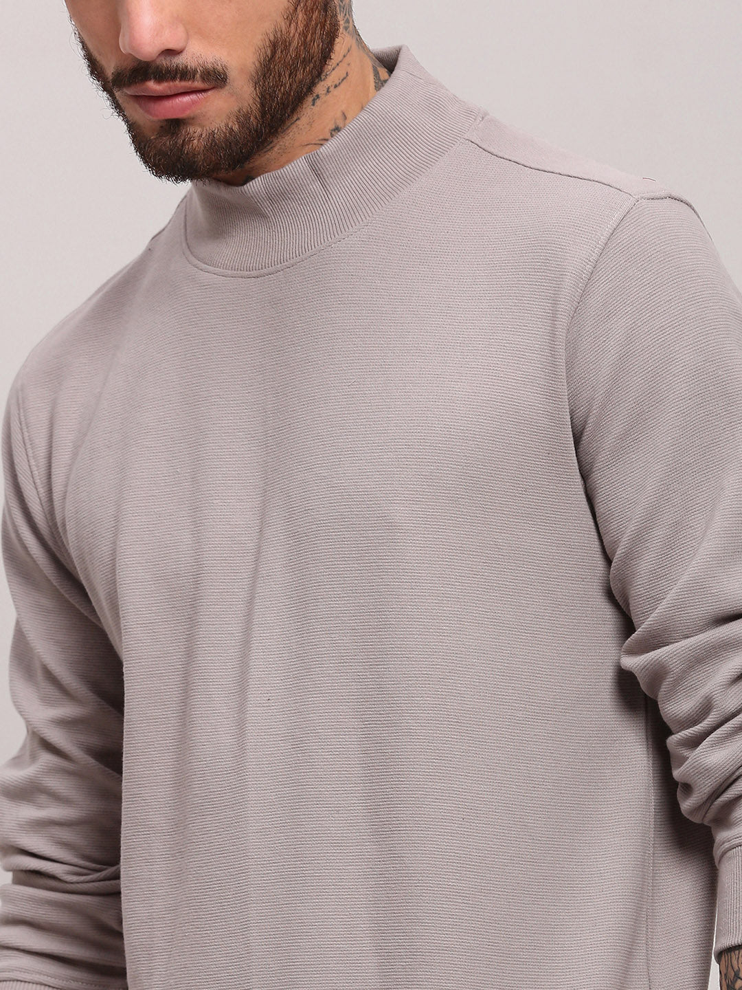 Men Grey Solid Sweater