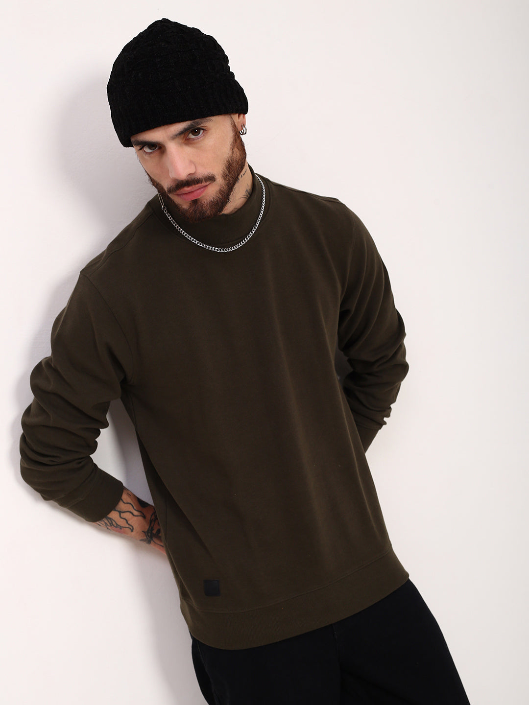 Men Olive Solid Sweater