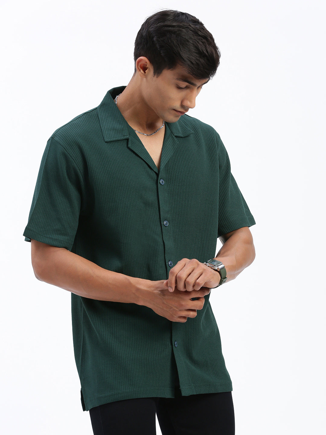 Men Solid Green Relaxed Fit Shirt