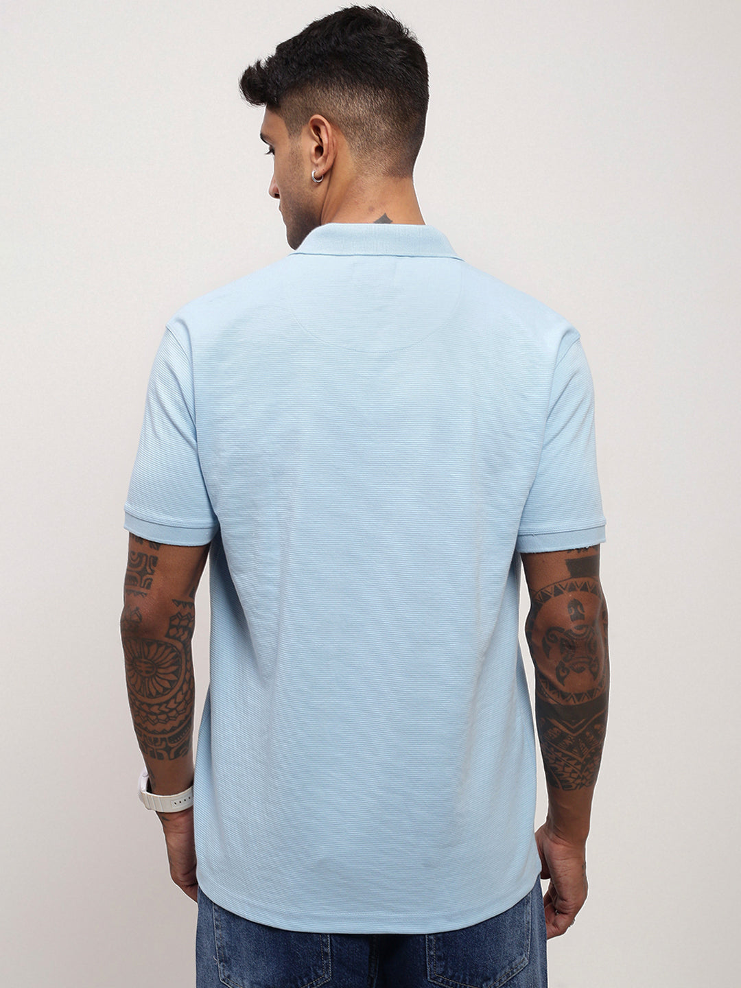 Men Blue Solid T Shirt