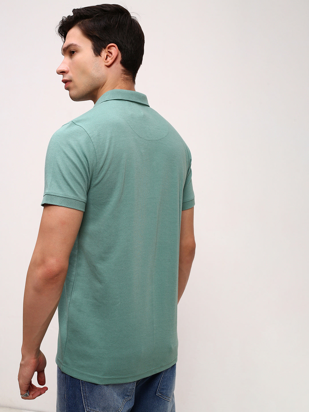 Men Green Solid T Shirt