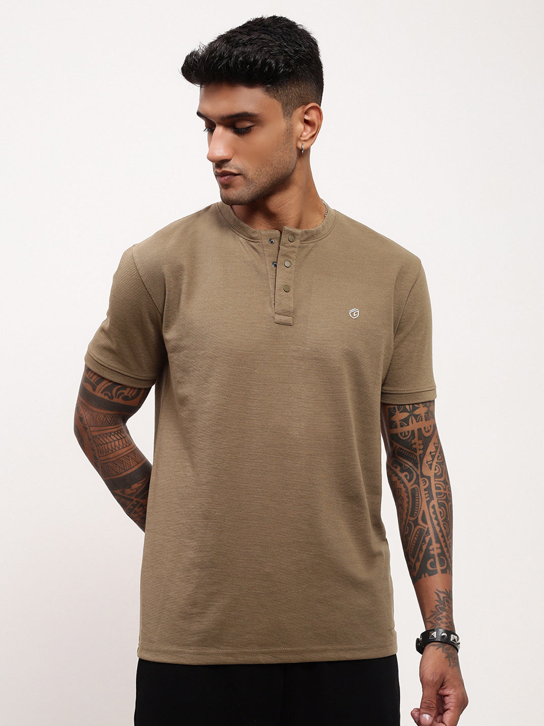 Men Olive Solid T Shirt