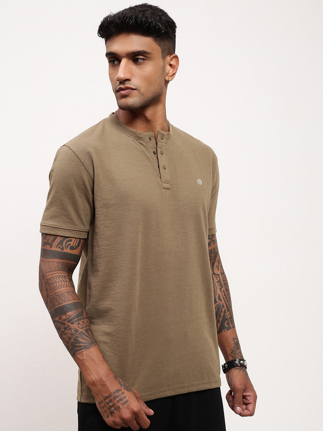 Men Olive Solid T Shirt