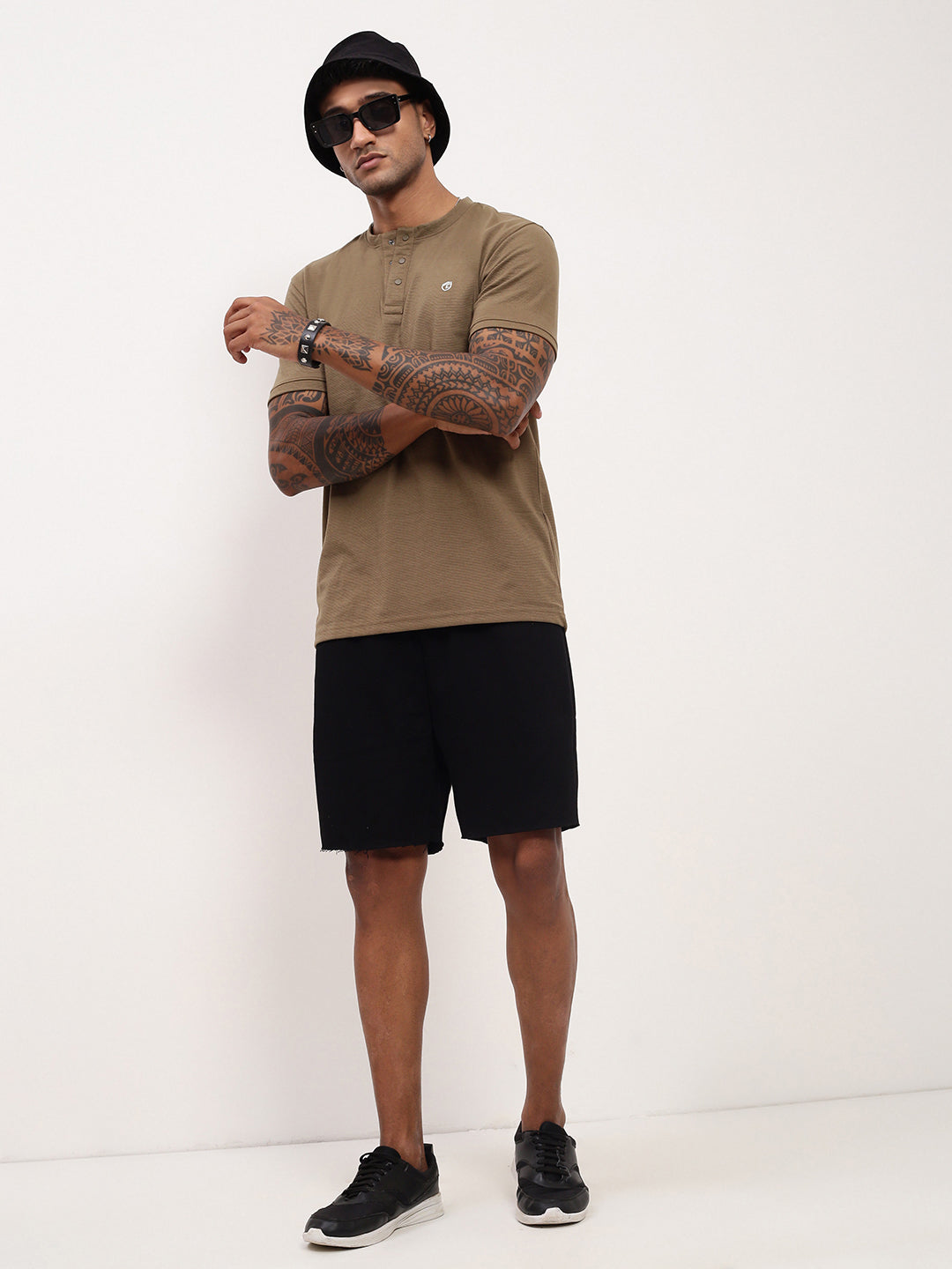 Men Olive Solid T Shirt