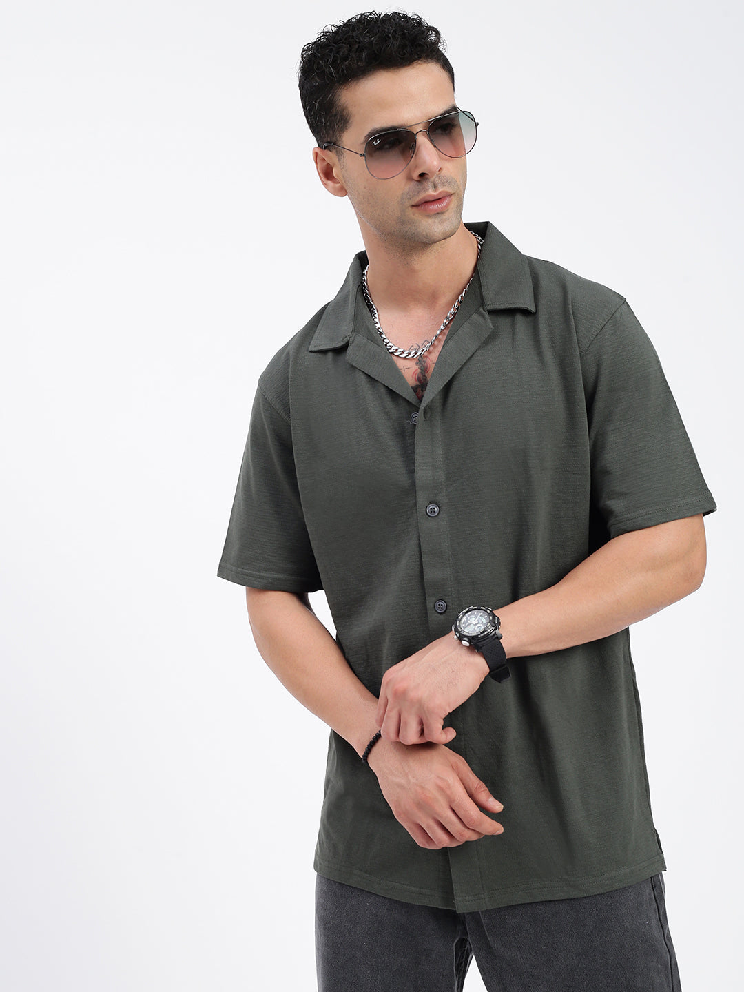 Men Solid Green Relaxed Fit Shirt