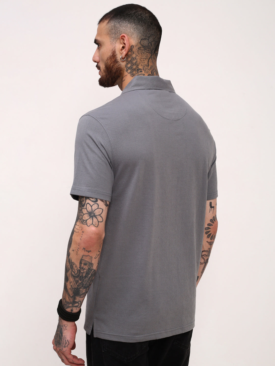 Men Grey Solid T Shirt