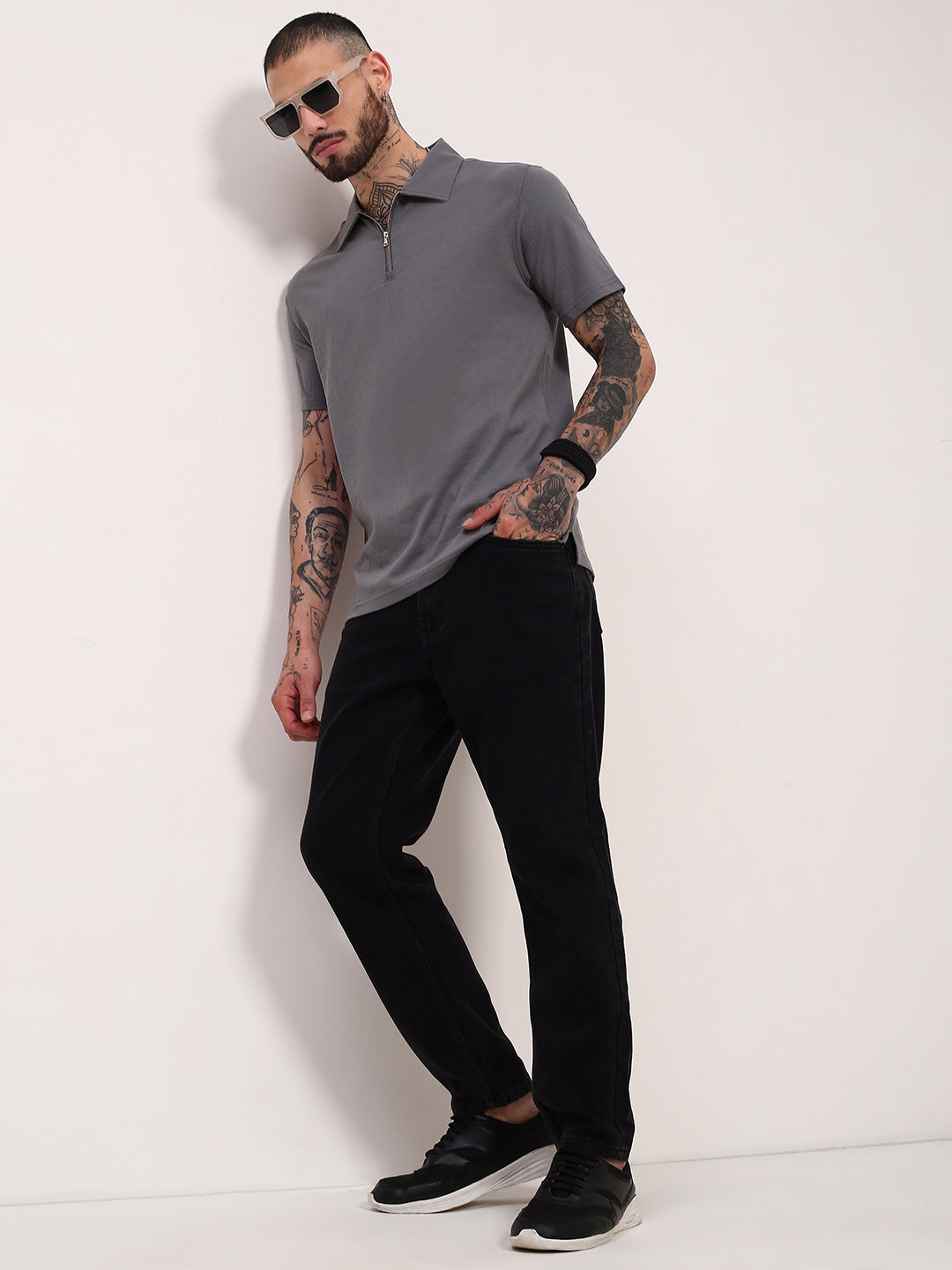 Men Grey Solid T Shirt