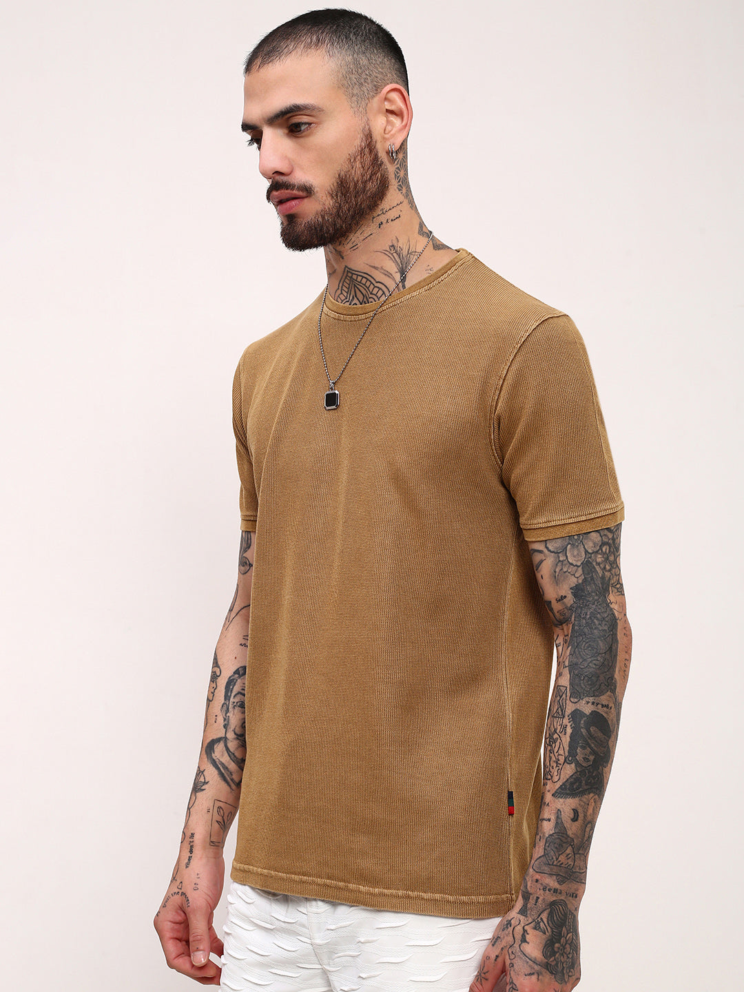 Men Brown Solid T Shirt