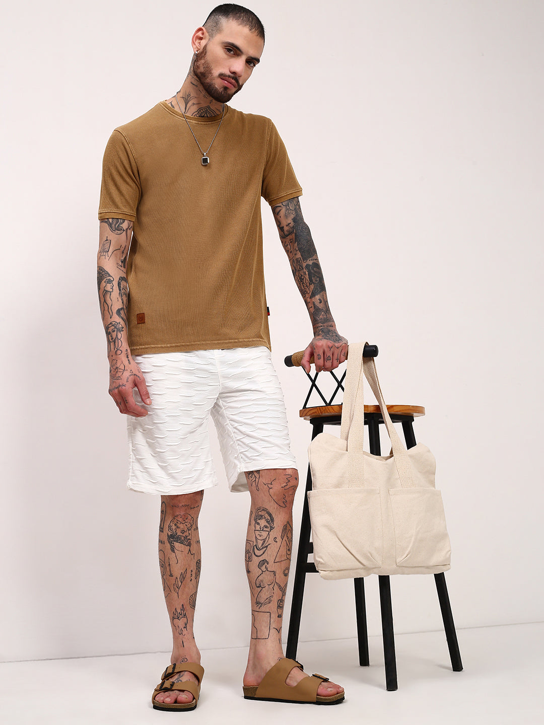 Men Brown Solid T Shirt