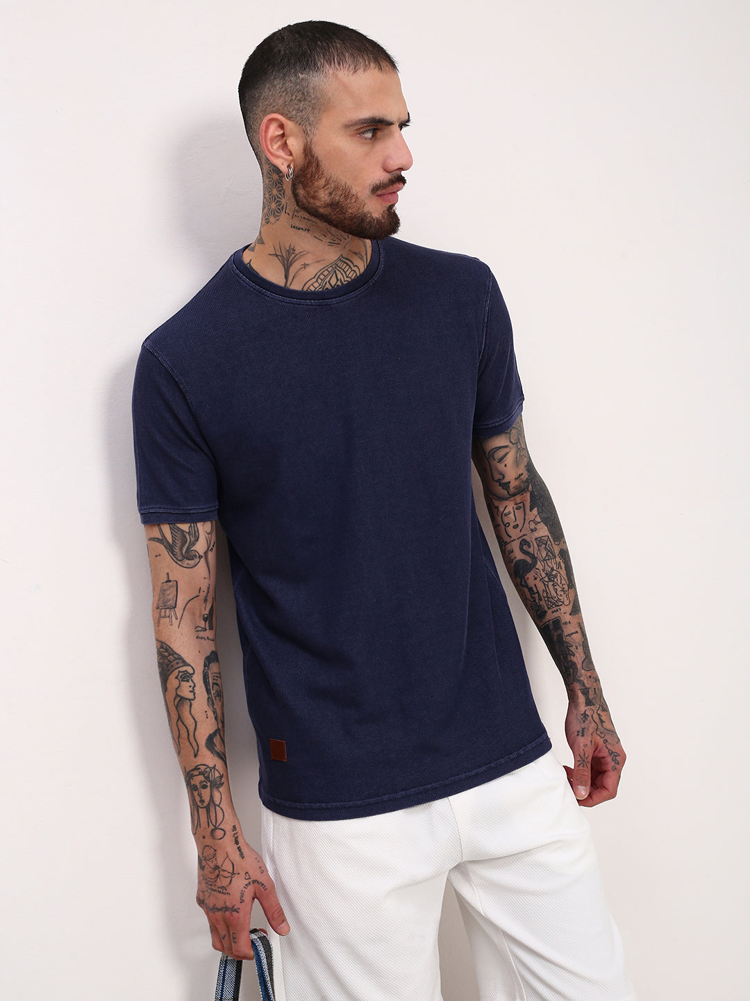 Men Navy Blue Solid T Shirt