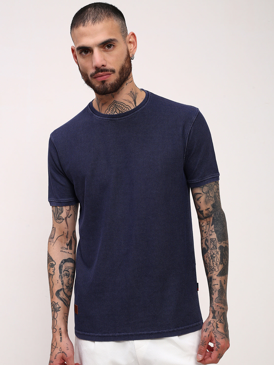 Men Navy Blue Solid T Shirt