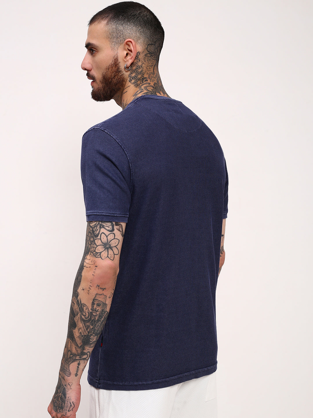 Men Navy Blue Solid T Shirt