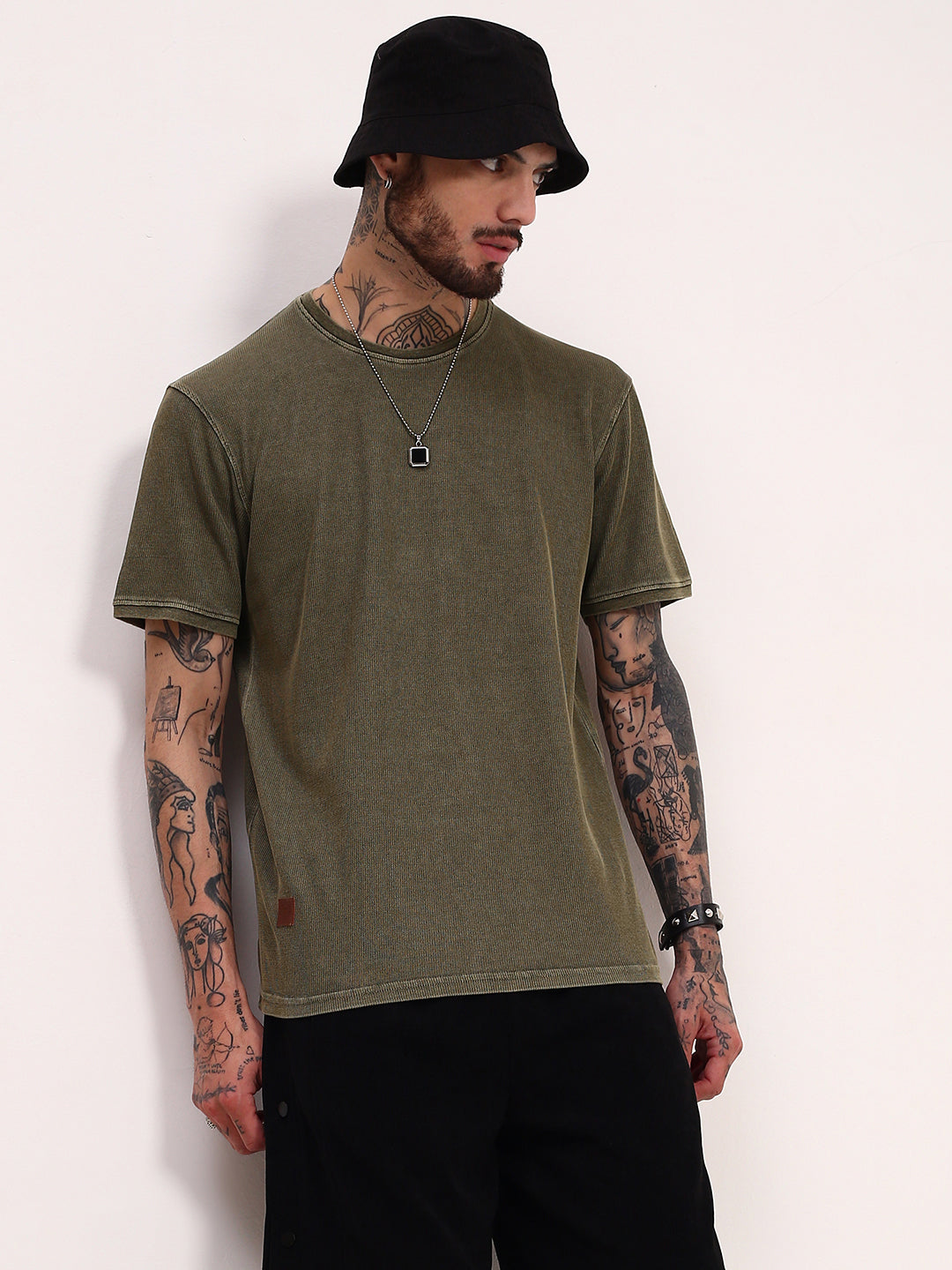 Men Olive Solid T Shirt