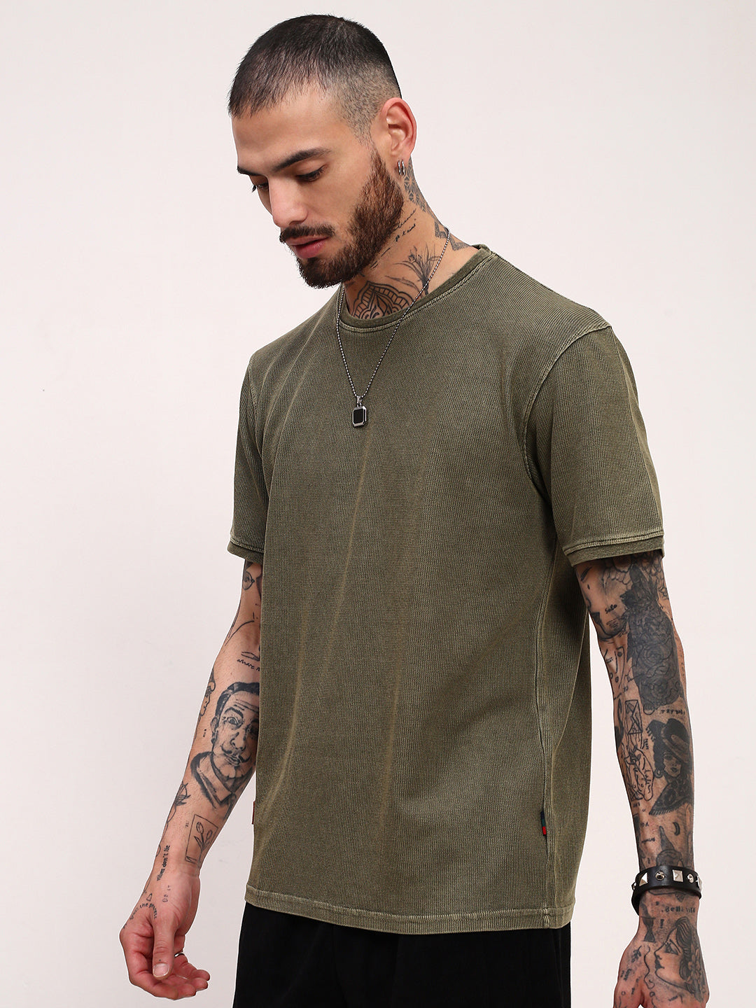 Men Olive Solid T Shirt