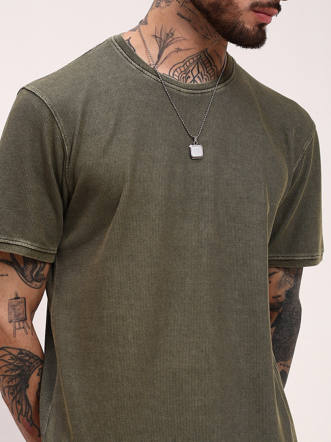 Men Olive Solid T Shirt