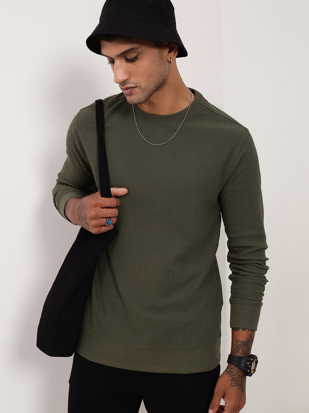 Men Green Solid Sweatshirt