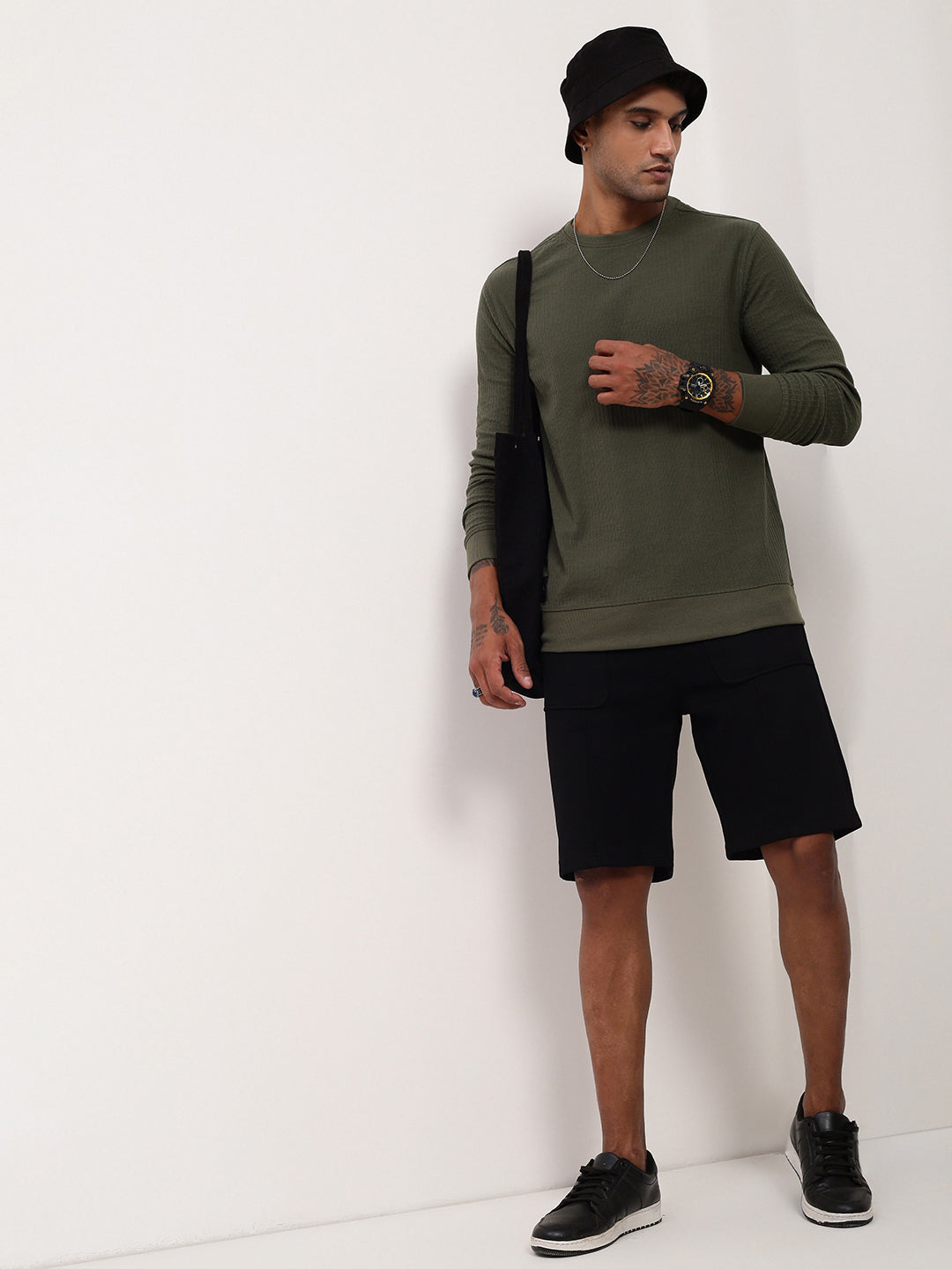 Men Green Solid Sweatshirt