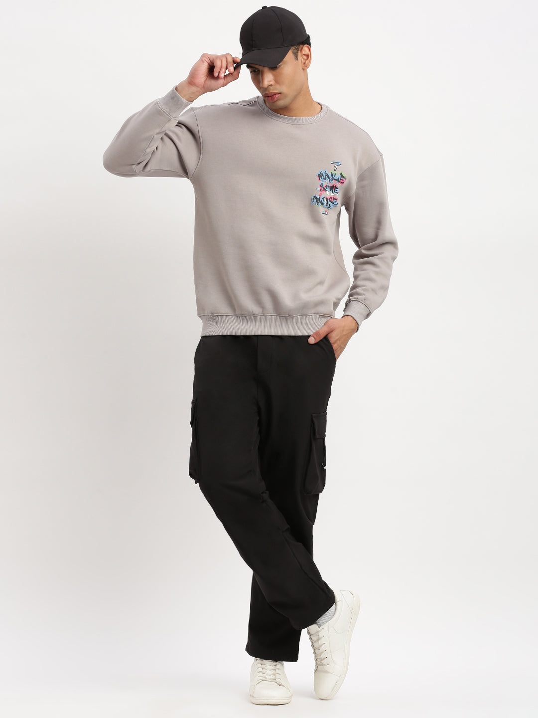 Men Grey Graphic Round Neck Pullover