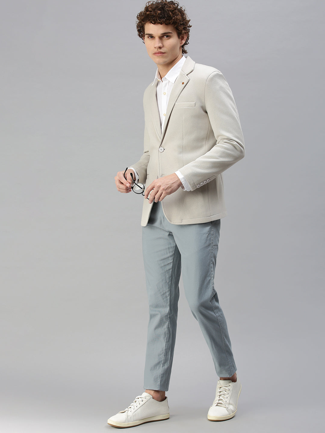 Men's Solid Grey Single Breasted Blazer