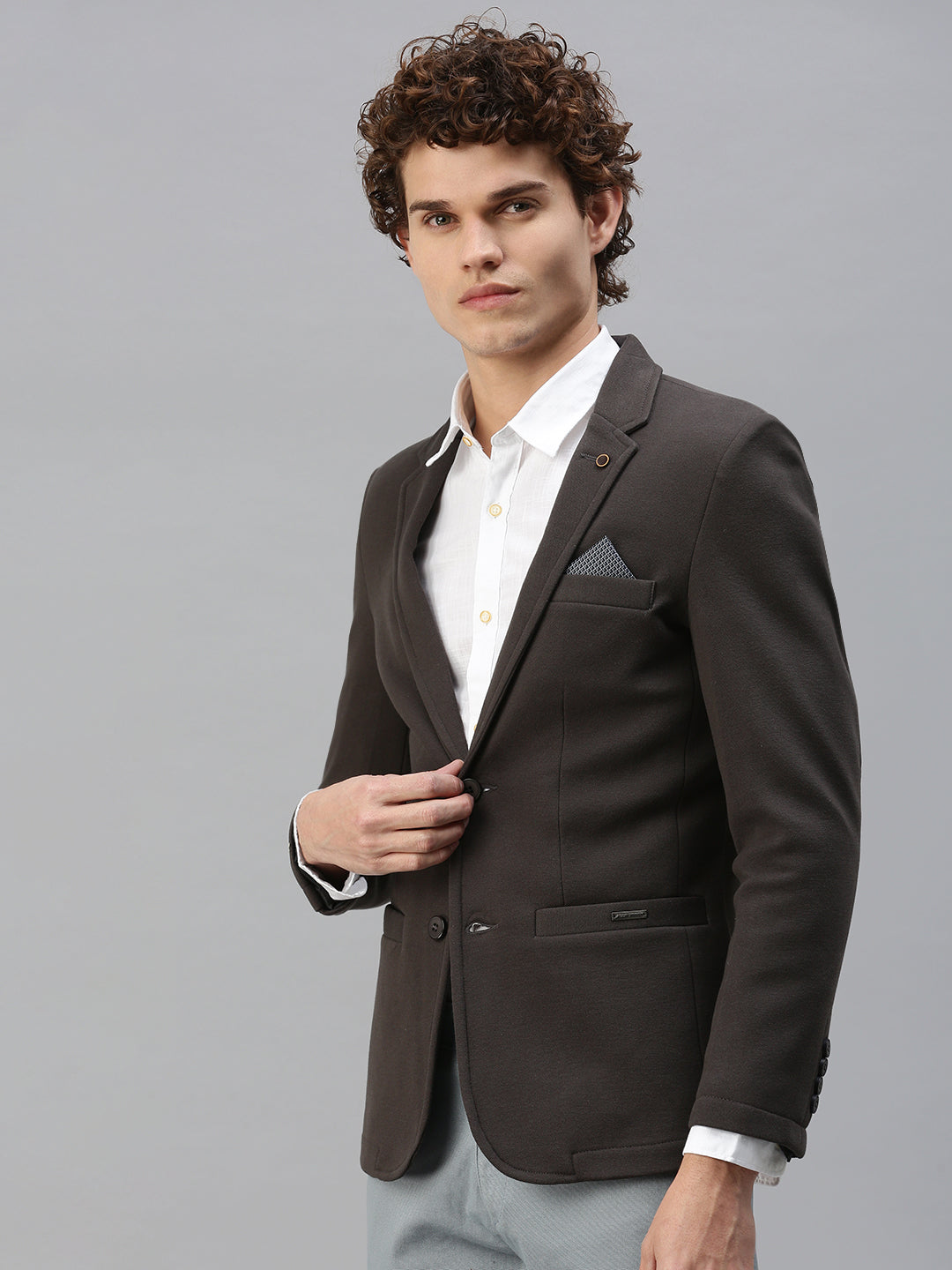 Men's Solid Grey Single Breasted Blazer