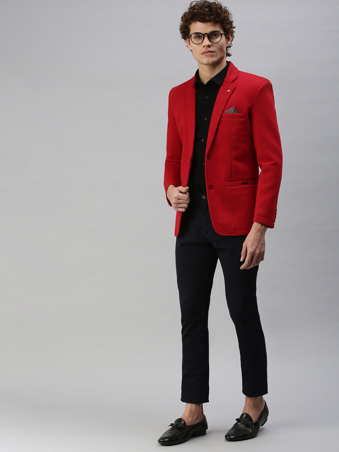 Men Red Solid Single Breasted Blazer