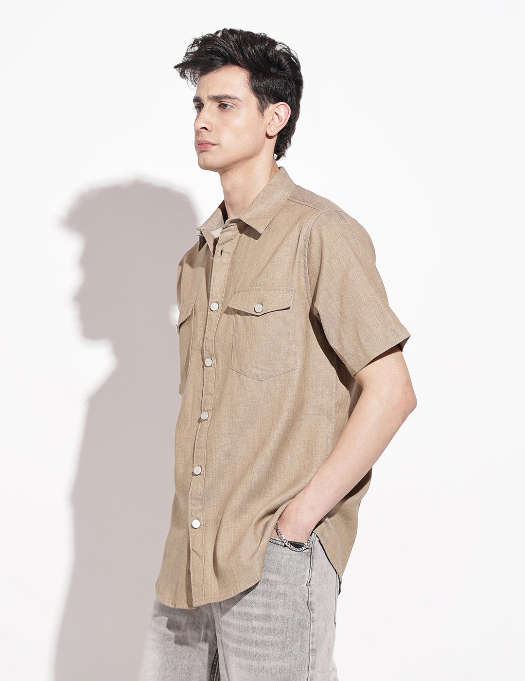 Men’s Brown Short Sleeve Button Down Shirt with Chest Pockets