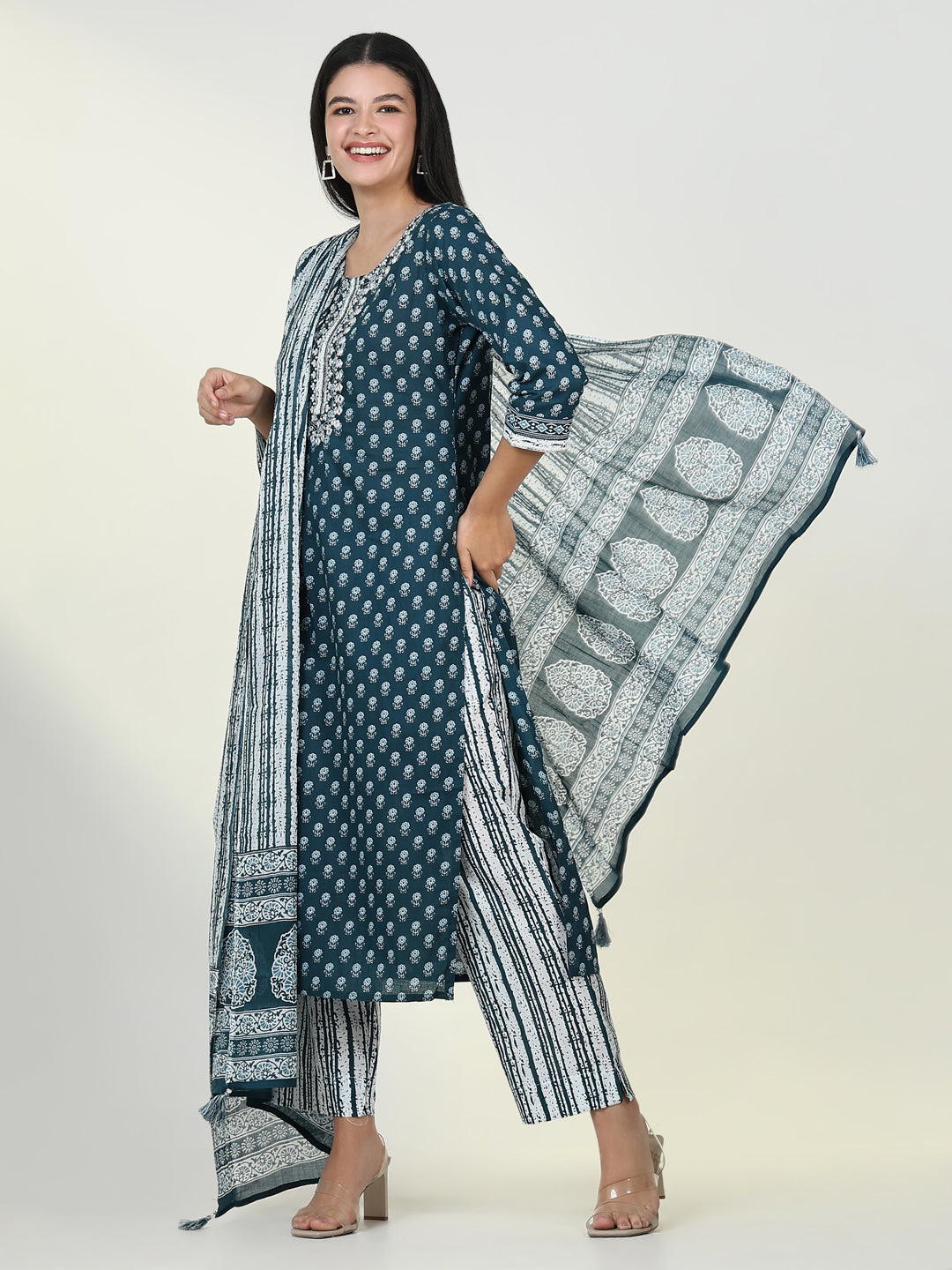 Women Floral Teal Kurta Set with Dupatta