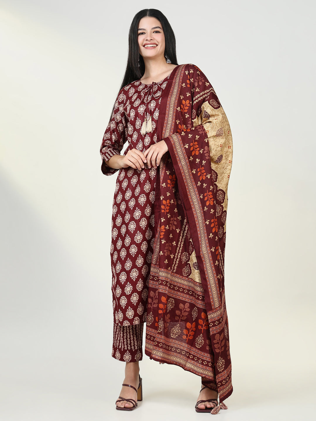 Women Graphic Maroon Kurta Set with Dupatta