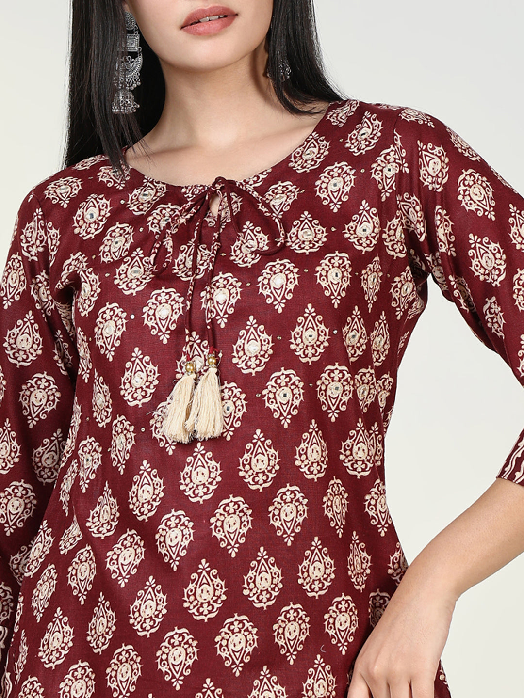 Women Graphic Maroon Kurta Set with Dupatta