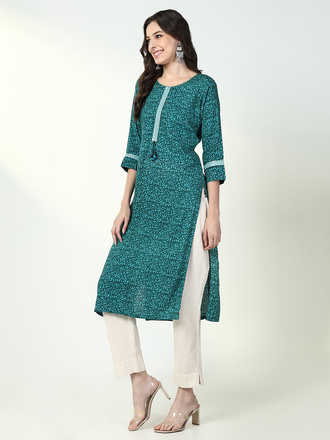 Women Green Graphic Straight Kurta