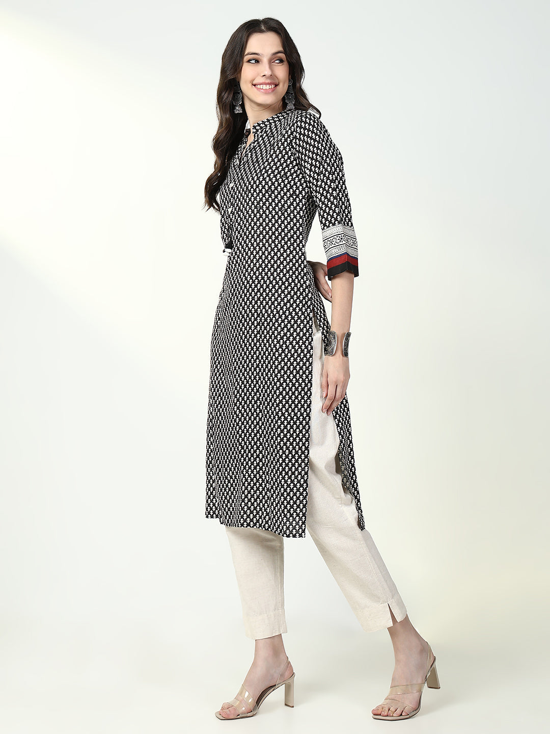 Women Black Floral Straight Kurta