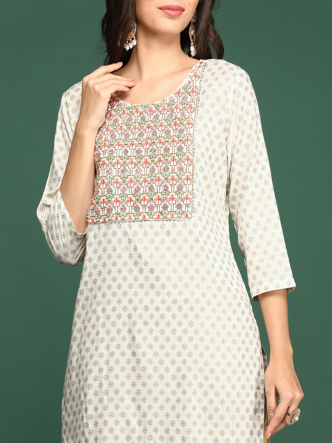 Women's Off White Printed Straight Kurta