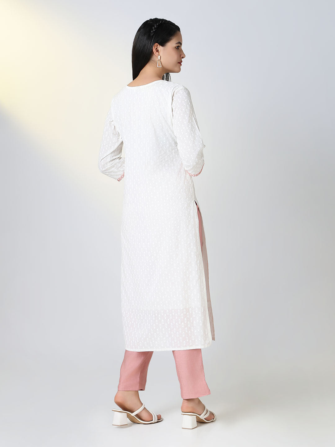 Women White Geometric Straight Kurta