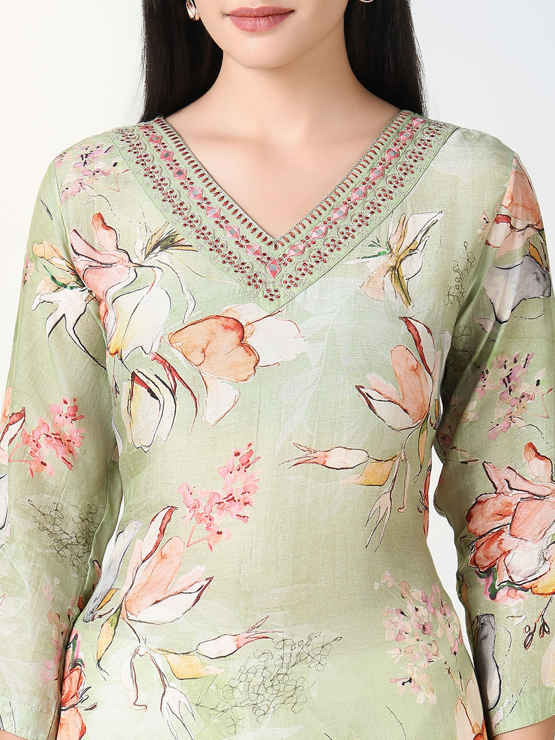 Women Green Floral Straight Kurta