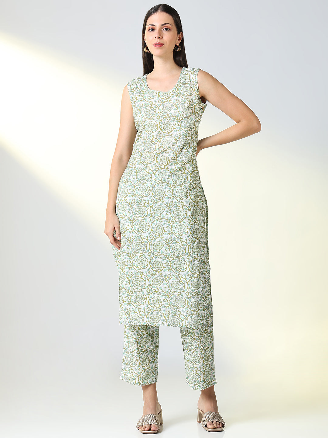 Women Green Floral Straight Kurta Set