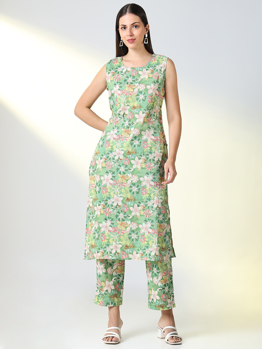 Women Green Floral Straight Kurta Set