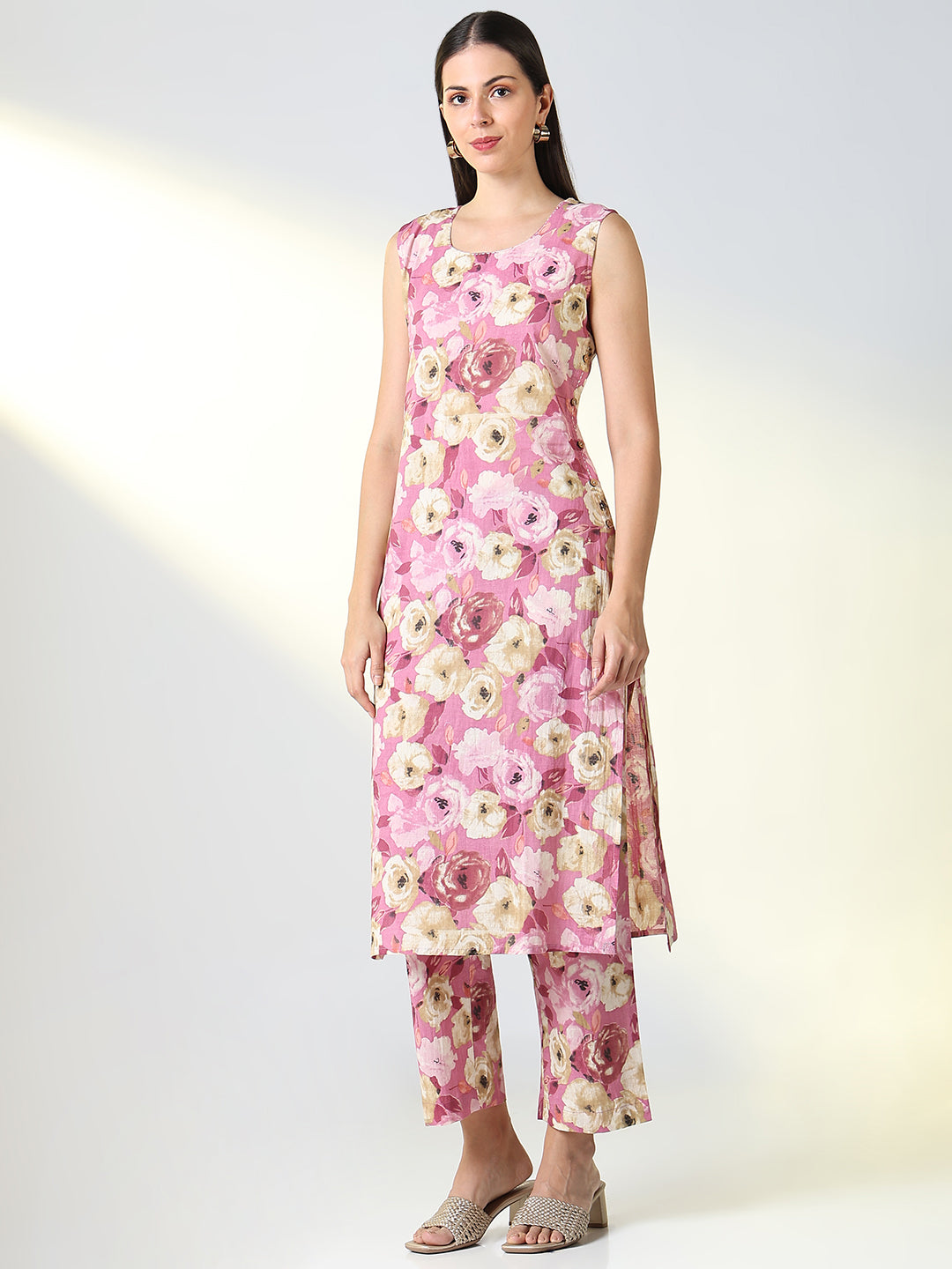 Women Pink Floral Straight Kurta Set