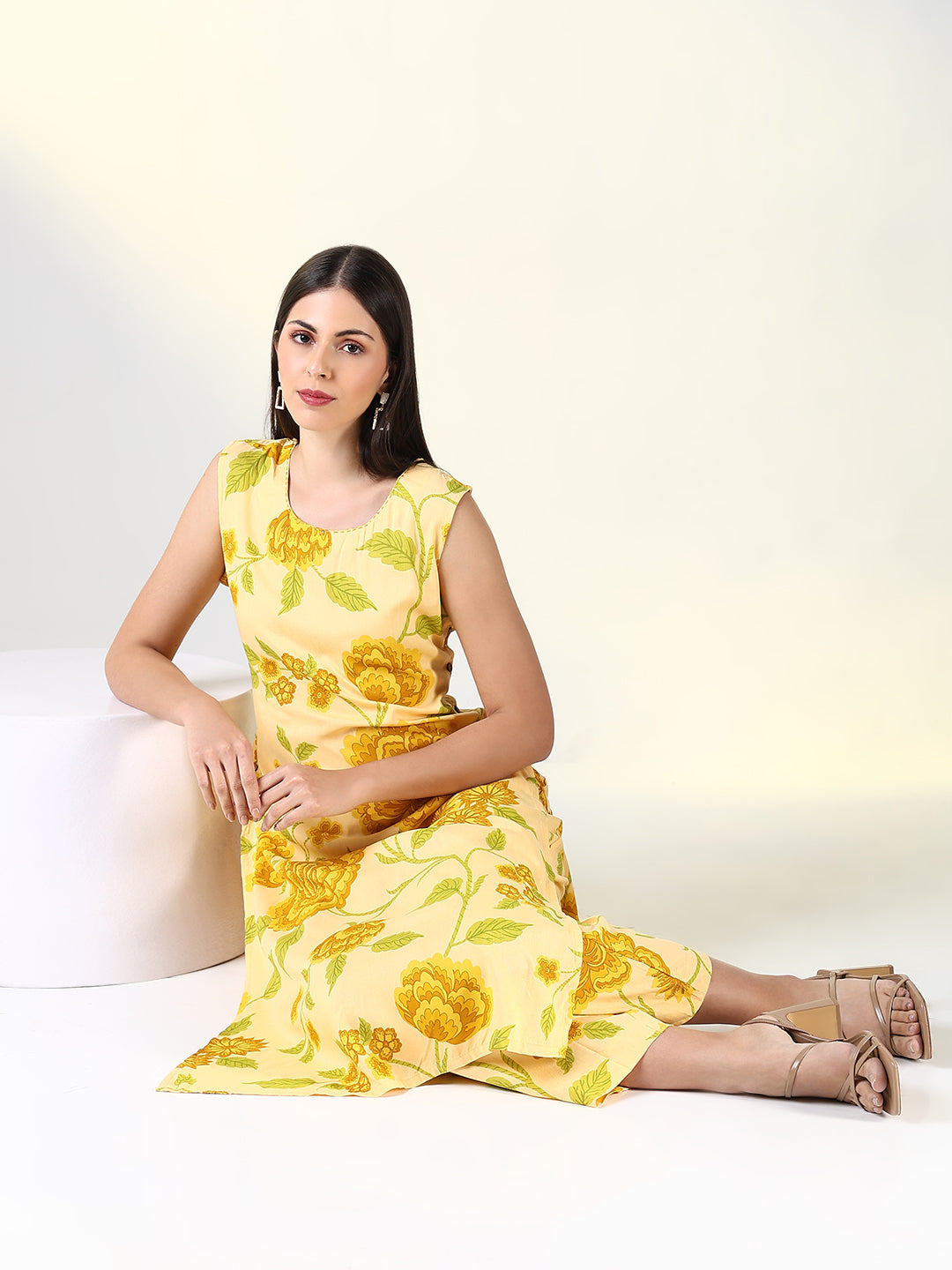 Women Yellow Floral Straight Kurta Set