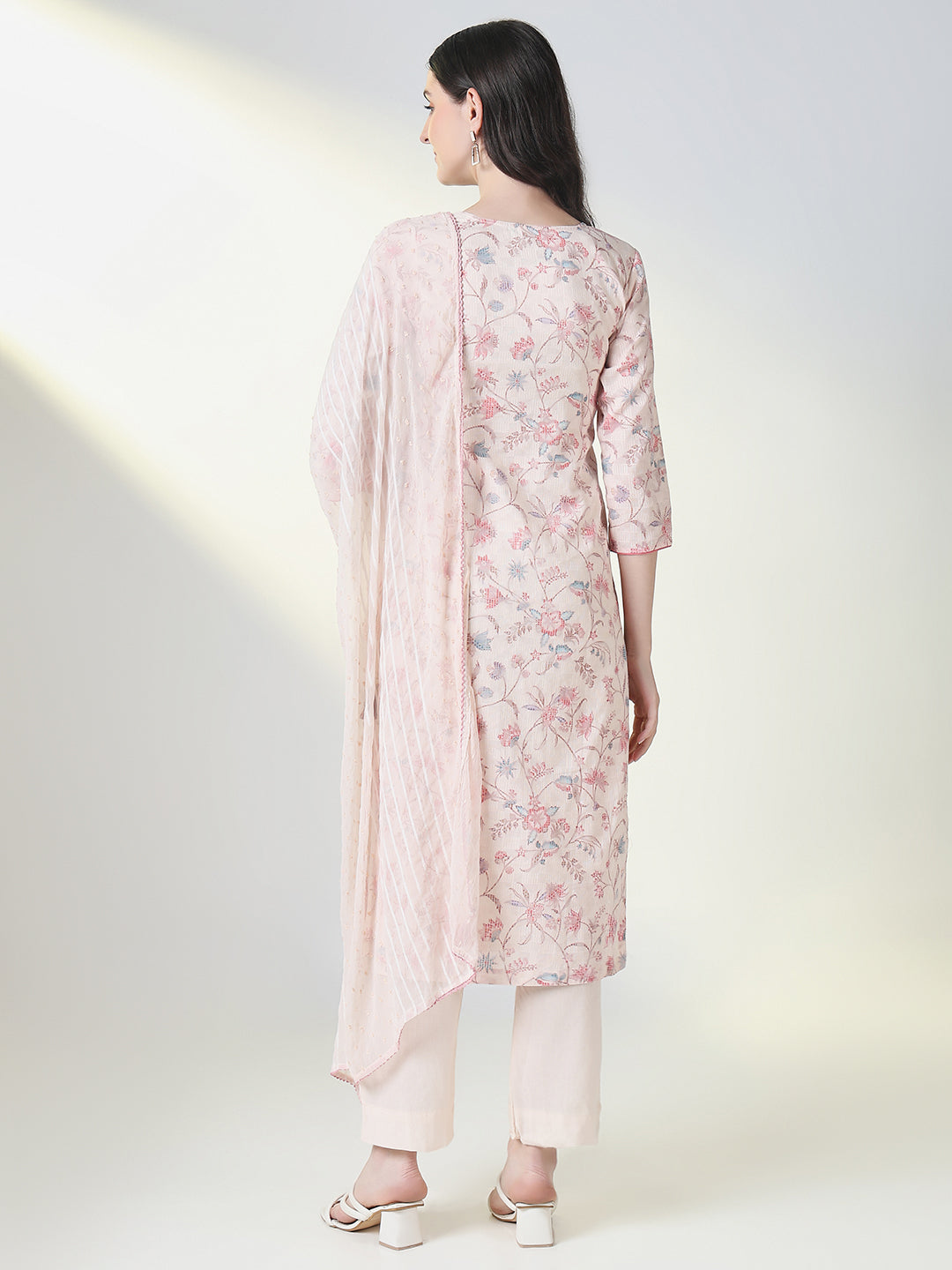 Women Pink Floral Straight Kurta Set with Dupatta