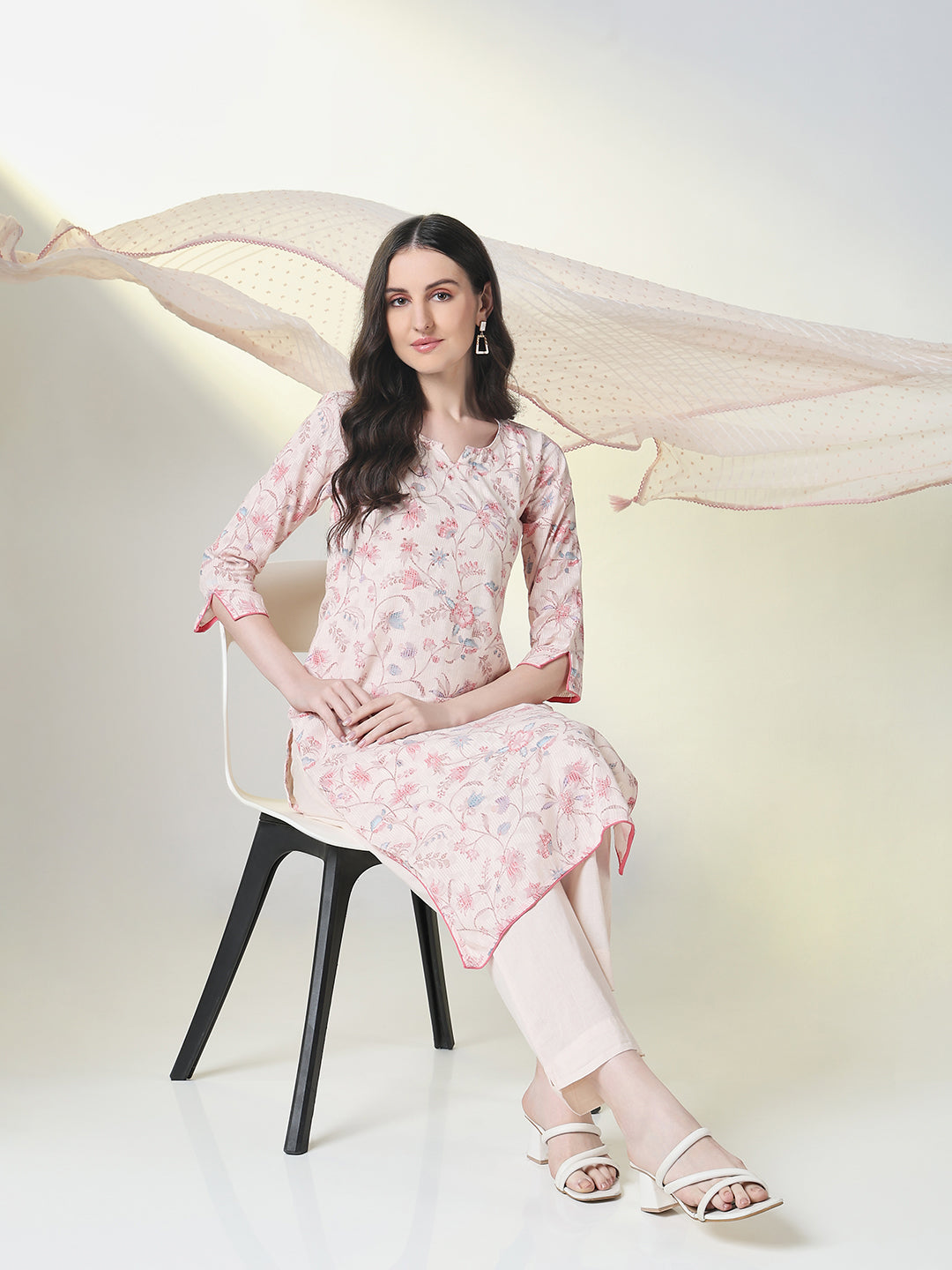 Women Pink Floral Straight Kurta Set with Dupatta