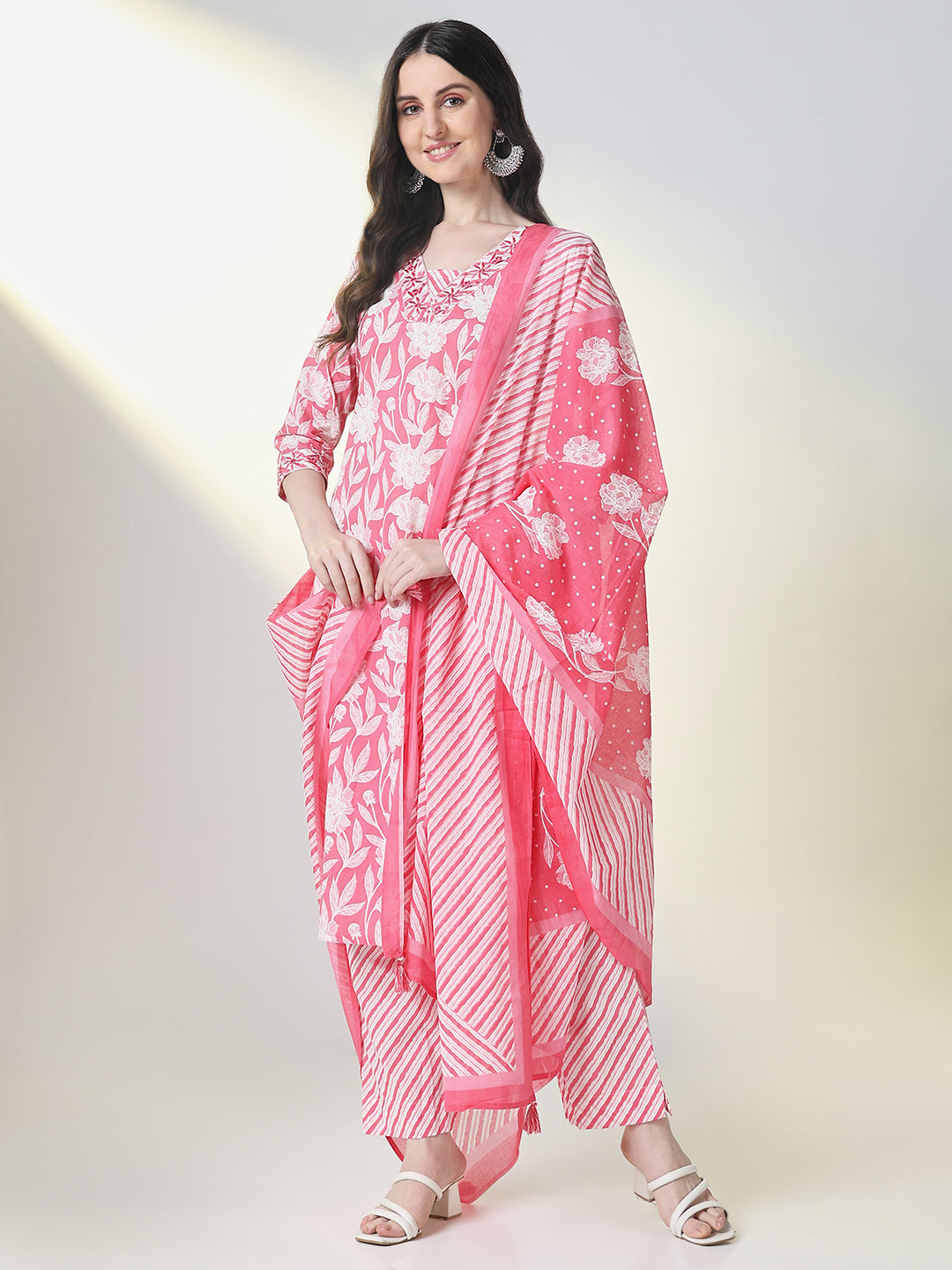 Women Pink Floral Straight Kurta Set with Dupatta