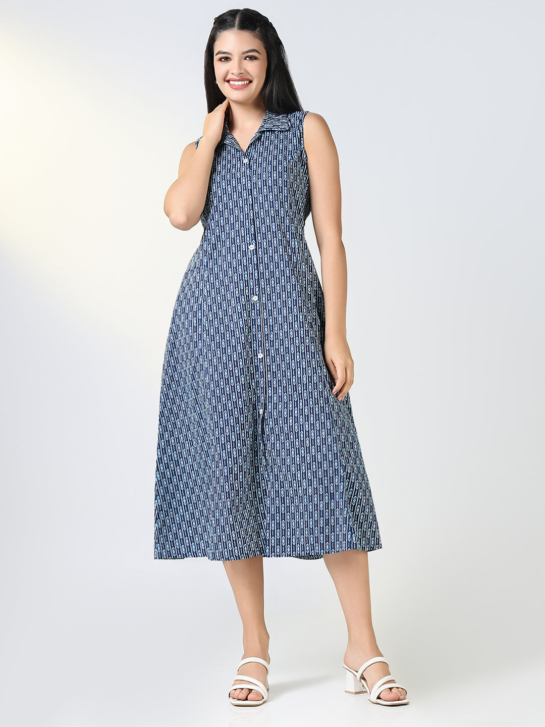 Women Blue Striped Sleeveless A Line Dress