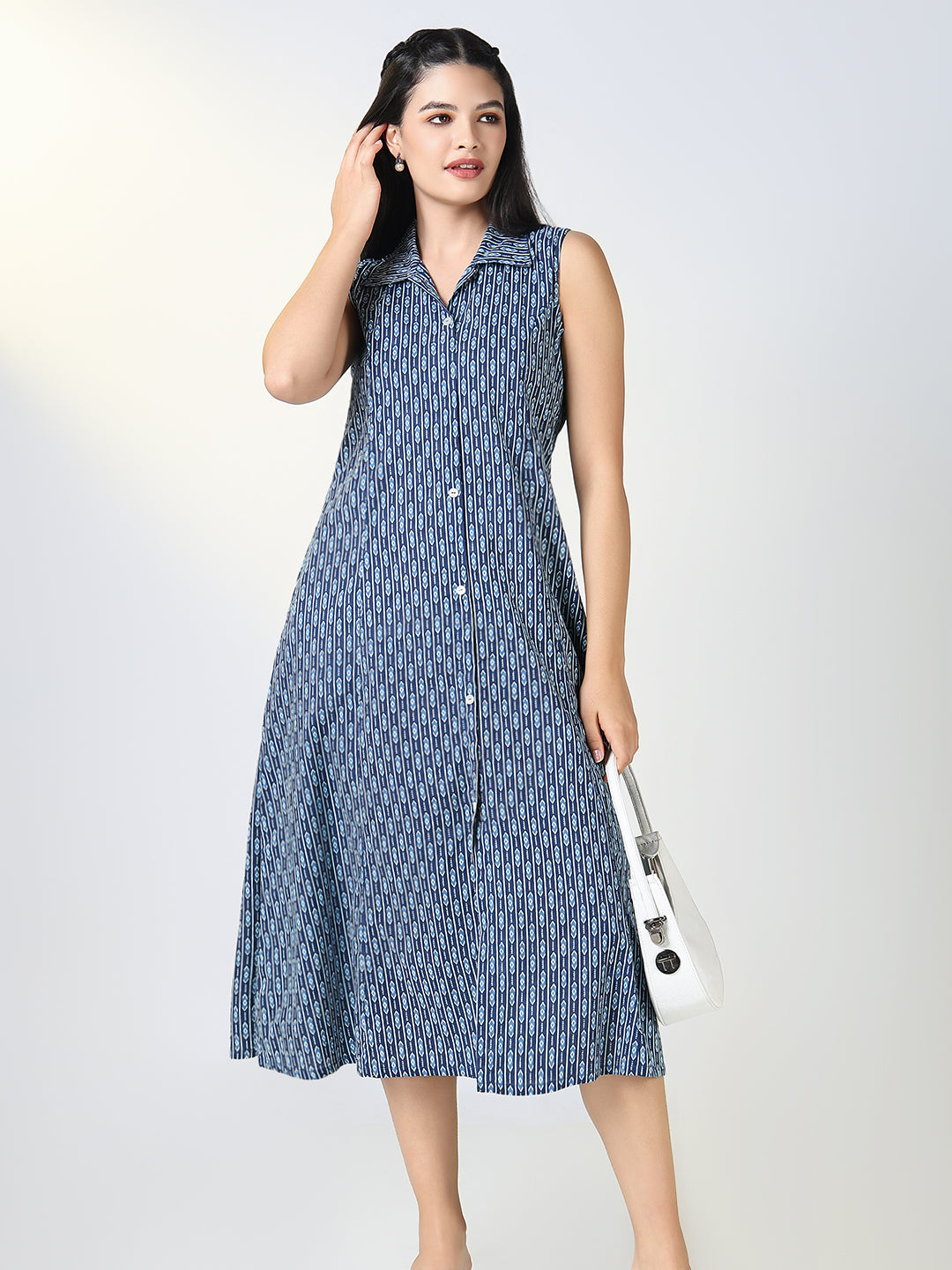 Women Blue Striped Sleeveless A Line Dress