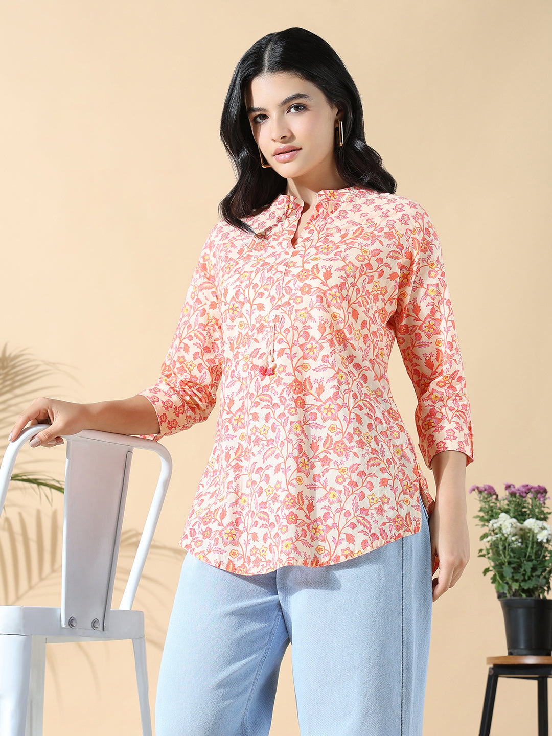 Women Mandarin Collar Floral Peach Straight Kurti