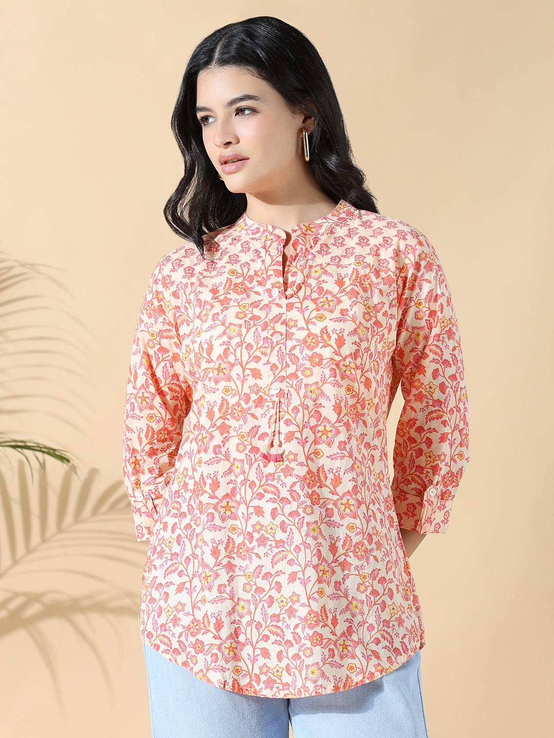 Women Mandarin Collar Floral Peach Straight Kurti