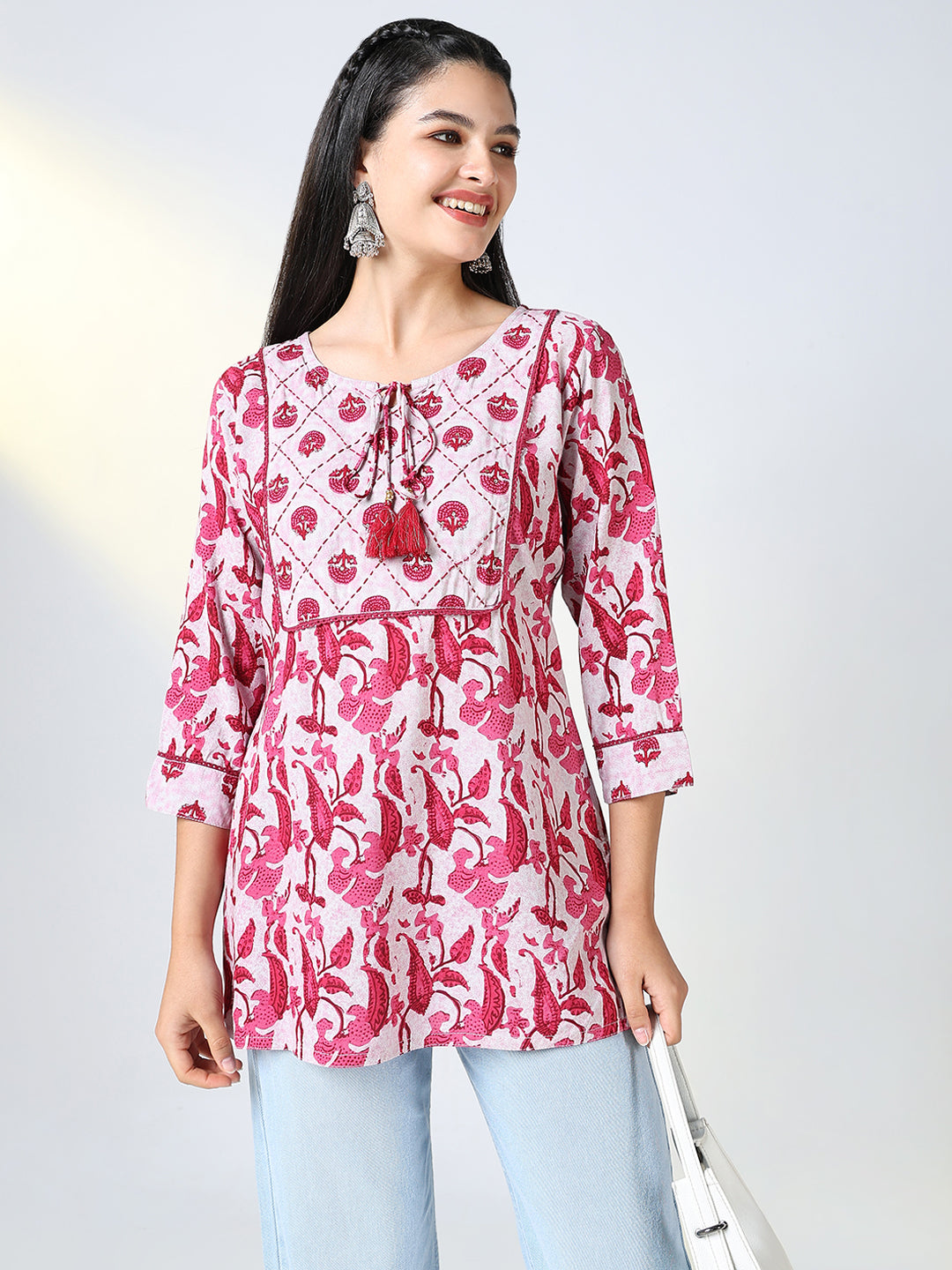 Women Cotton Pink Floral Straight Kurti