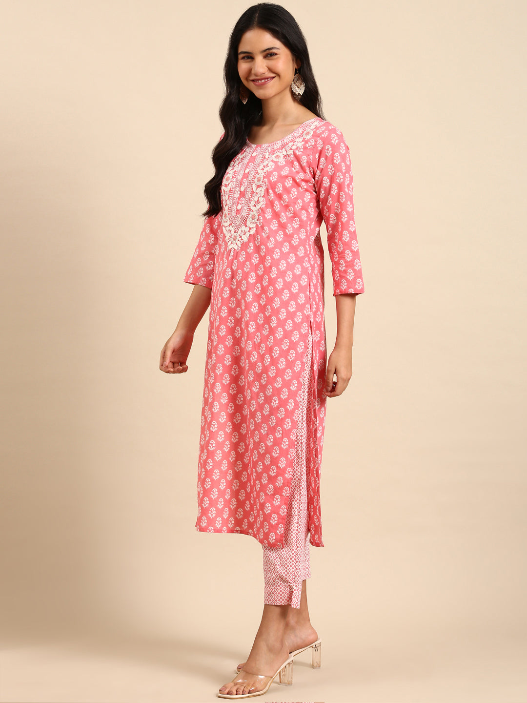 Women Graphic Pink Straight Kurta Set with Dupatta