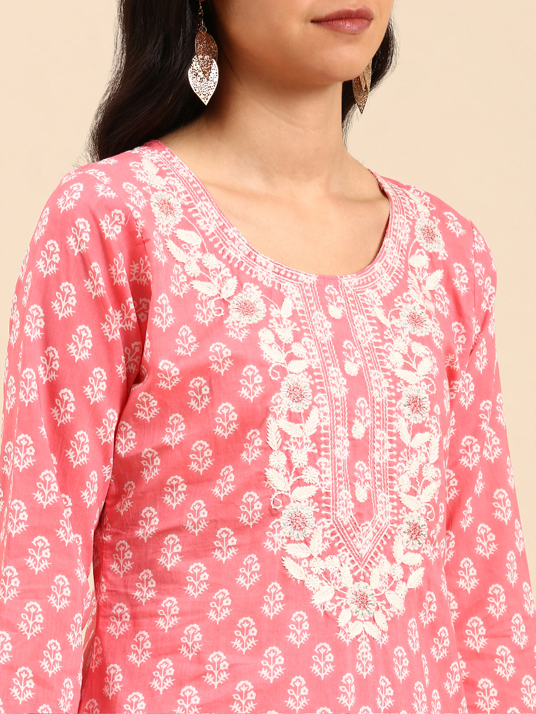 Women Graphic Pink Straight Kurta Set with Dupatta